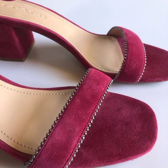 NWOT Coach Maddie Sandal - Picture 2 of 6